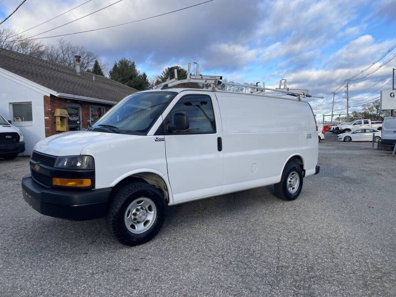 2020 Chevrolet Express Cargo Work Van's photo