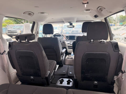 2017 Chrysler Pacifica Touring
