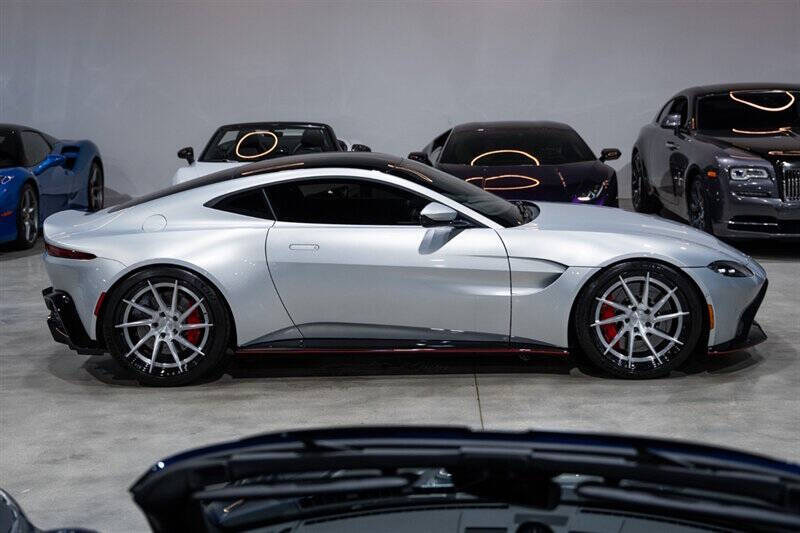 2019 Aston Martin Vantage