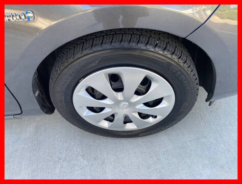 2012 Toyota Prius c Two