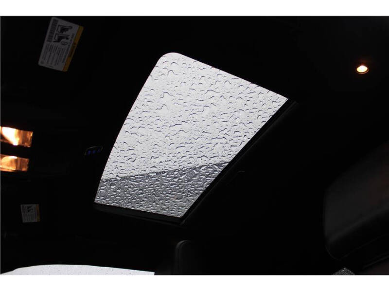 2015 Dodge Challenger SXT Plus