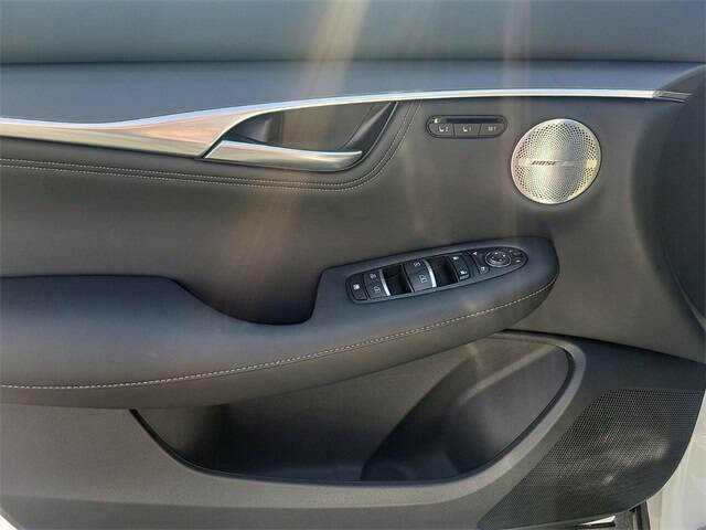 2025 Infiniti QX55 Essential