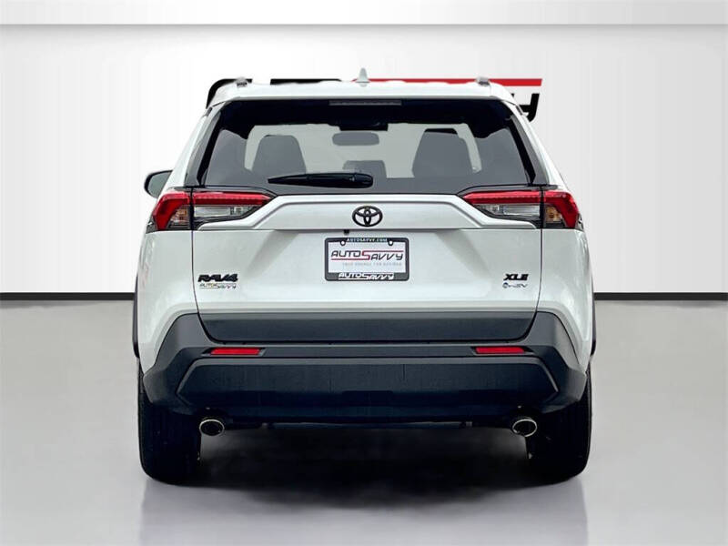 2025 Toyota RAV4 Hybrid XLE Premium