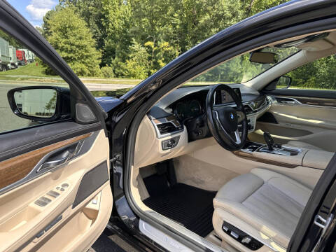 2017 BMW 7 Series 740i