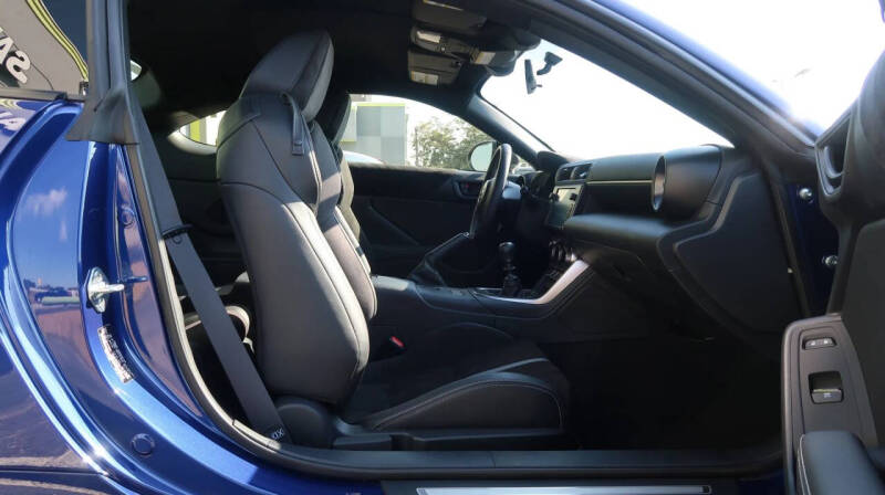 2024 Toyota GR86 Premium