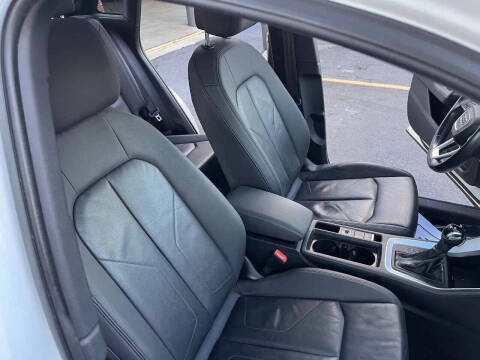 2019 Audi Q3 quattro Premium 45 TFSI