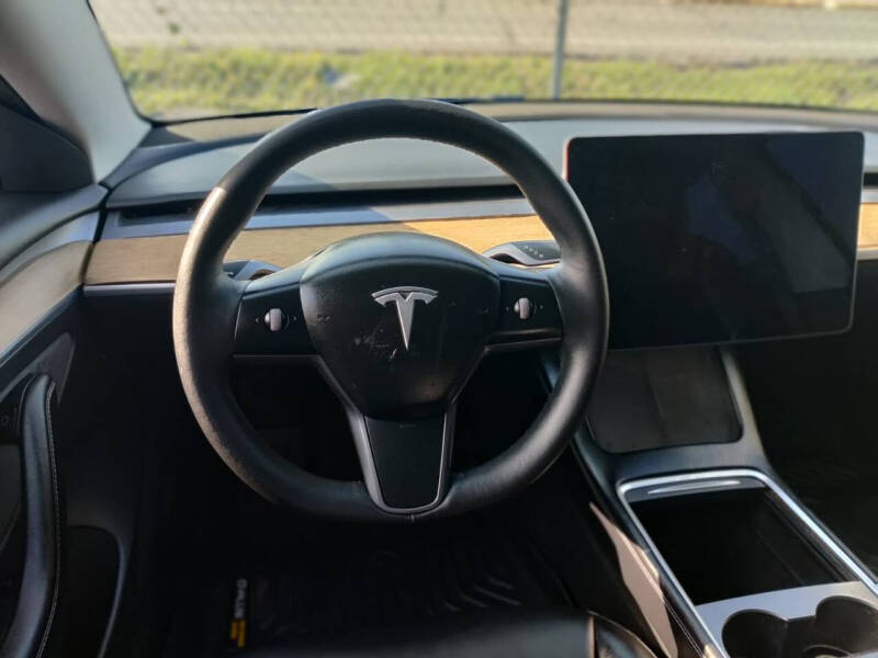 2021 Tesla Model 3 Standard Range Plus