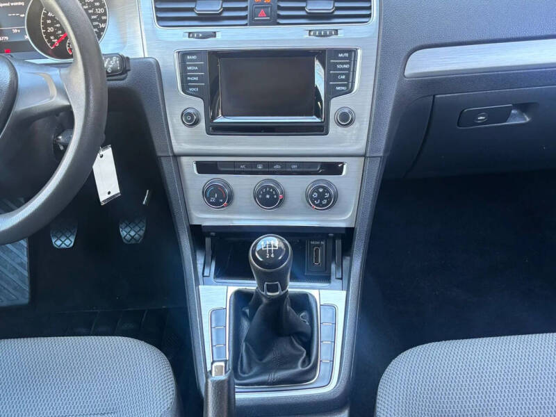 2015 Volkswagen Golf