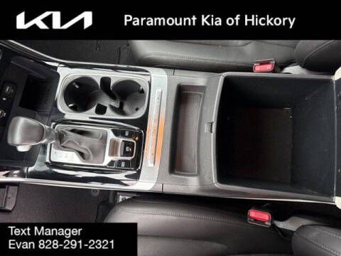 2024 Kia Carnival EX