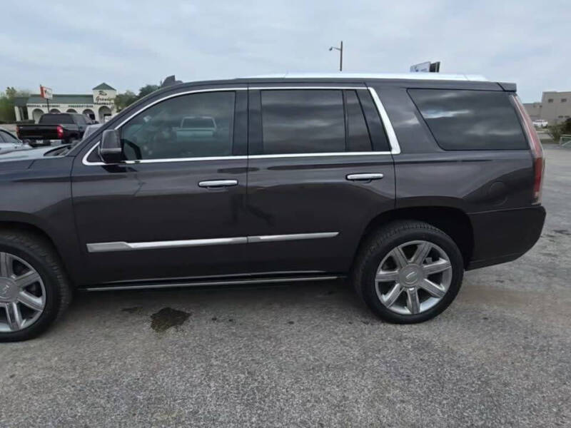 2017 Cadillac Escalade Premium Luxury