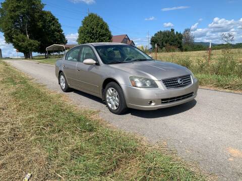 2005 Nissan Altima for sale at TRAVIS AUTOMOTIVE in Corryton TN