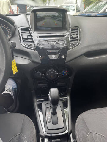 2018 Ford Fiesta SE