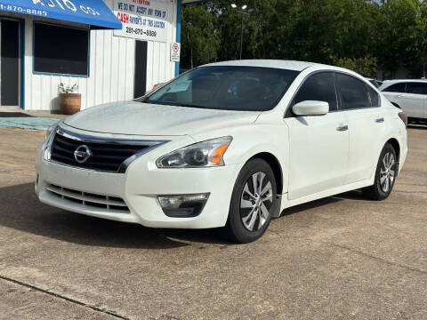 2015 Nissan Altima for sale at Discount Auto Company in Houston TX