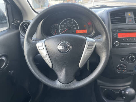 2015 Nissan Versa 1.6 S Plus