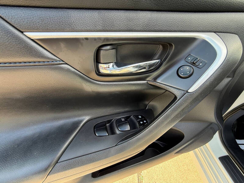 2018 Nissan Altima 2.5 SR