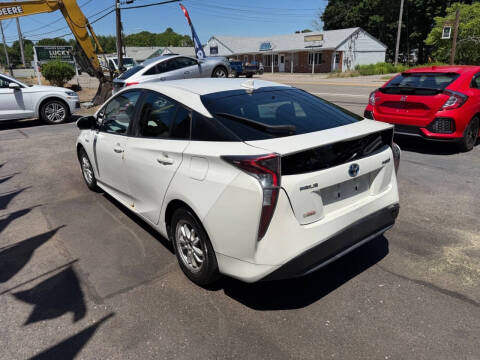 2017 Toyota Prius Three