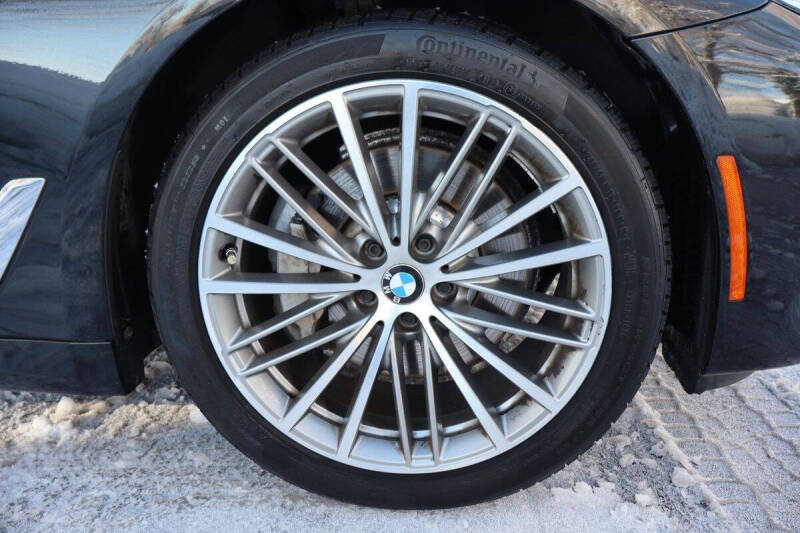 2018 BMW 5 Series 530i