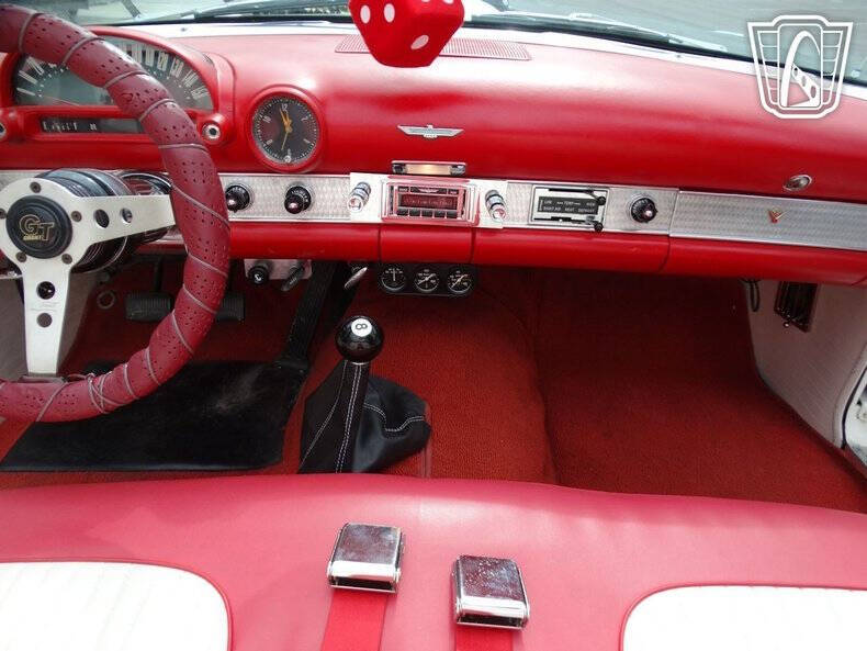 1956 Ford Thunderbird