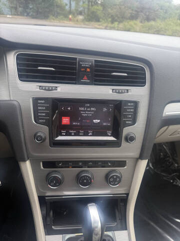 2015 Volkswagen Golf TSI SE