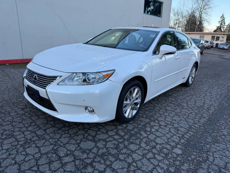 Used 2013 Lexus ES 300h with VIN JTHBW1GG1D2001067 for sale in Kirkland, WA