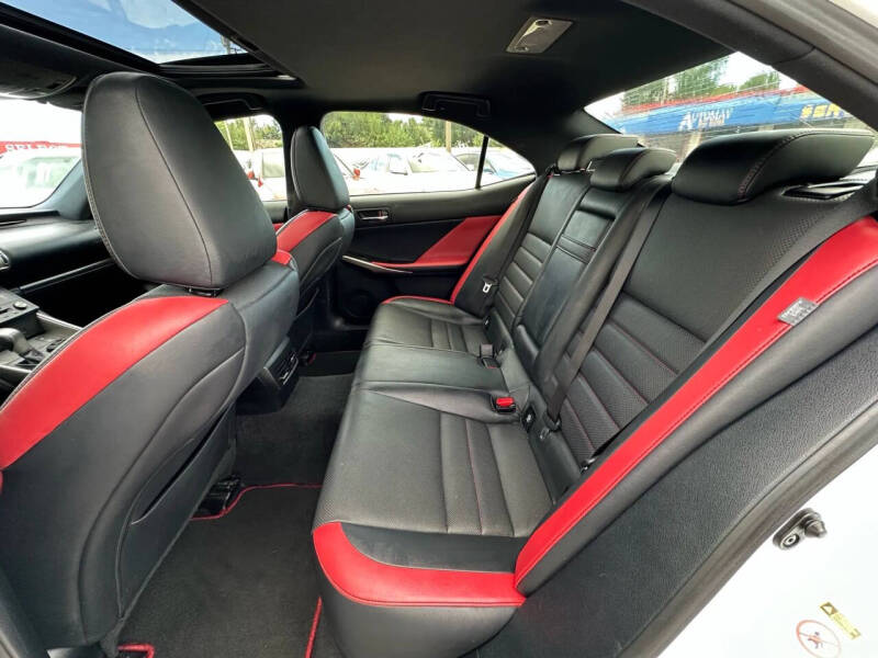 2015 Lexus IS 250 Crafted Line