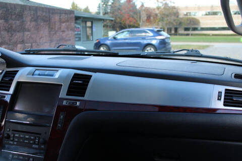 2012 Cadillac Escalade ESV Luxury