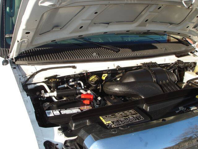 2013 Ford E-Series E-350 SD XLT