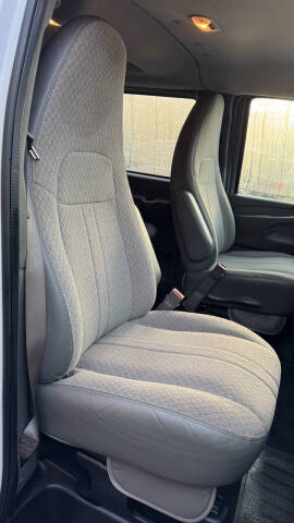 2015 Chevrolet Express LT 2500