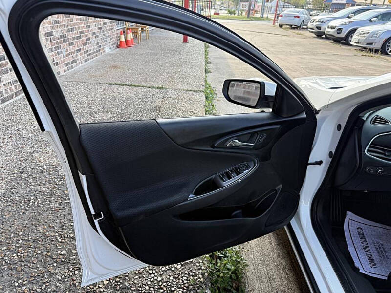 2017 Chevrolet Malibu LT