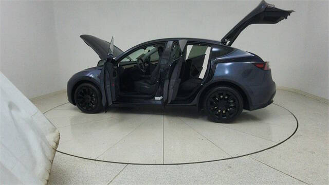 2025 Tesla Model Y Long Range