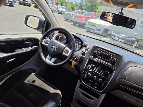 2016 Dodge Grand Caravan American Value Package