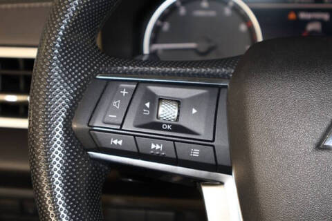 2024 Mitsubishi Outlander ES