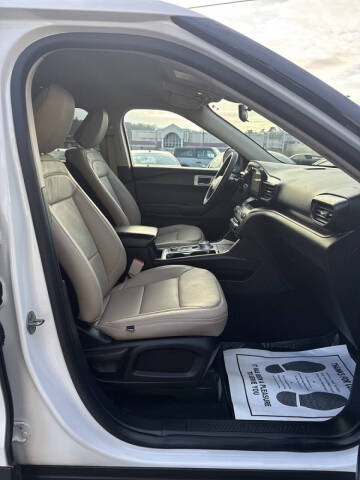 2020 Ford Explorer