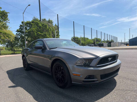 2013 Ford Mustang V6
