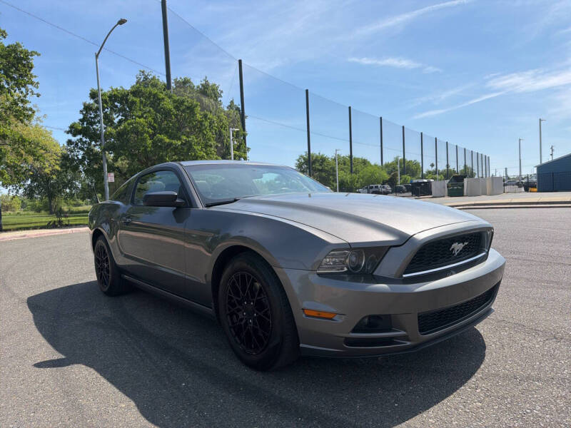 2013 Ford Mustang V6
