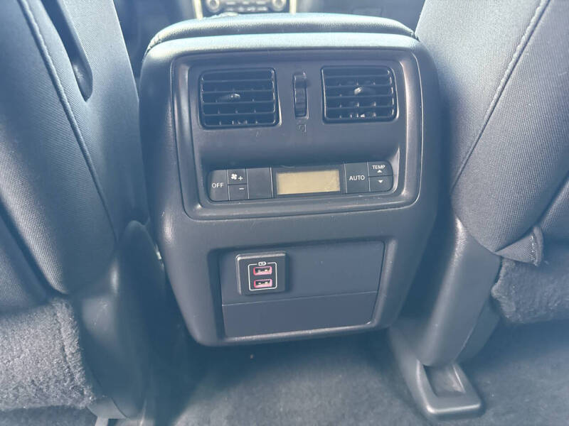 2018 Nissan Pathfinder S