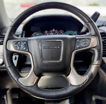 2017 GMC Yukon XL Denali