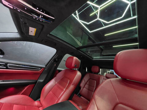 2021 Porsche Cayenne GTS