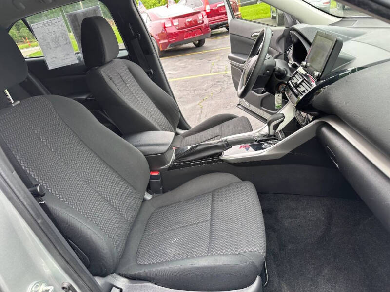 2022 Mitsubishi Eclipse Cross LE