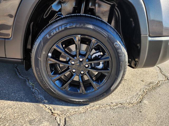 2023 Jeep Cherokee Altitude Lux