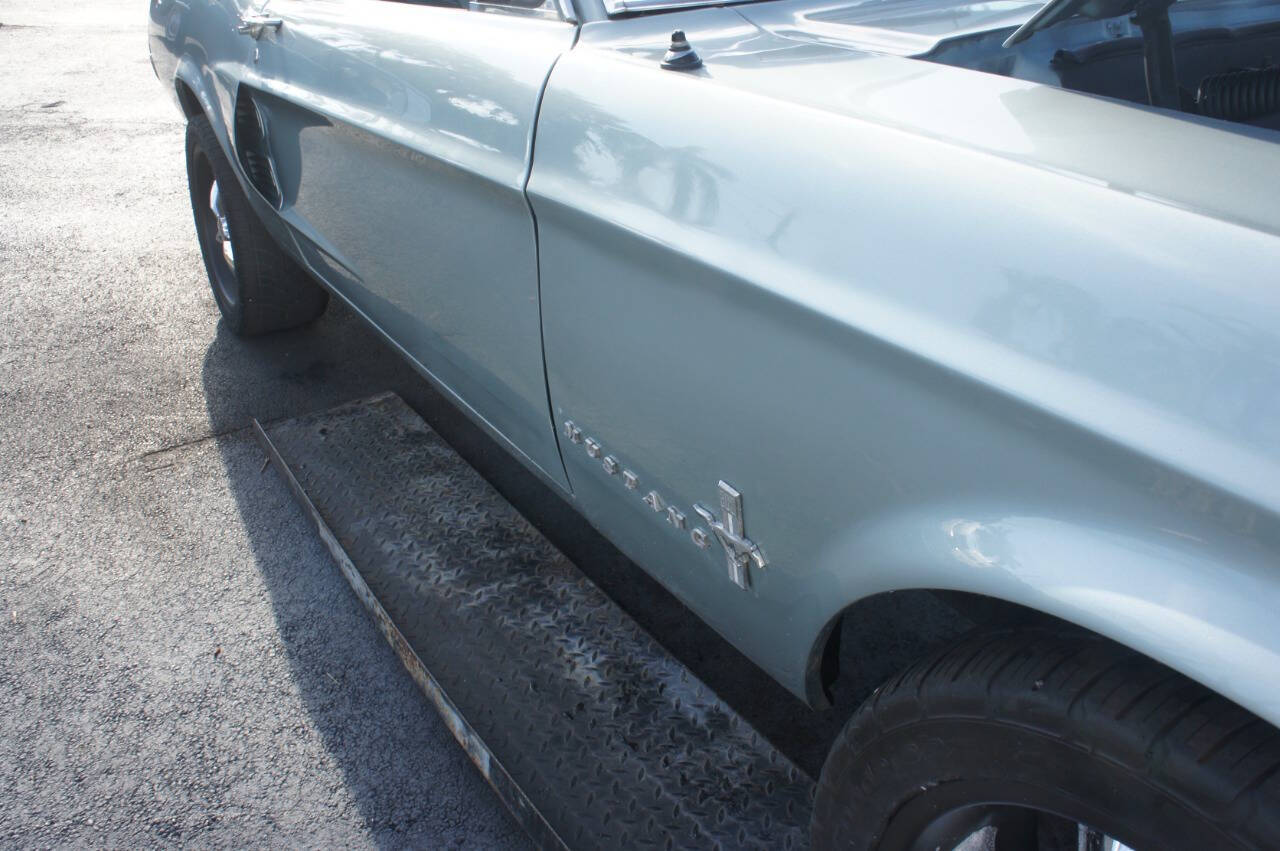 1967 Ford Mustang 17