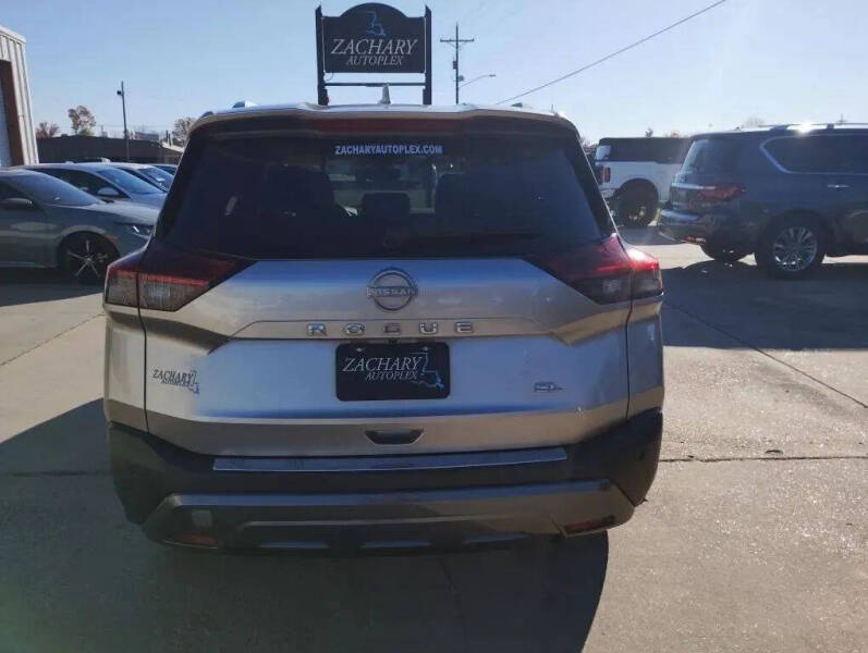 2022 Nissan Rogue SL