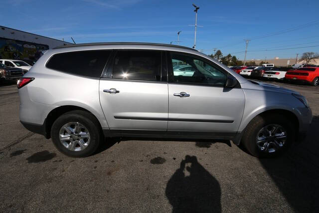 2017 Chevrolet Traverse LS