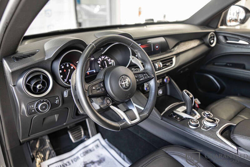 2022 Alfa Romeo Stelvio Sprint