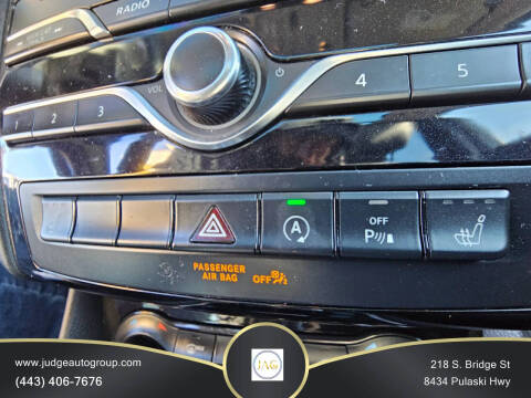 2017 Infiniti QX30 Premium