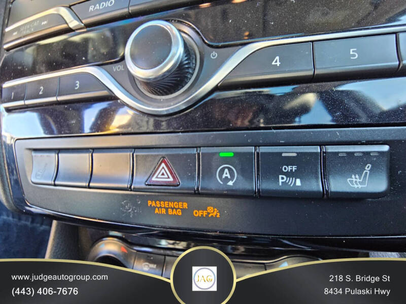 2017 Infiniti QX30 Premium