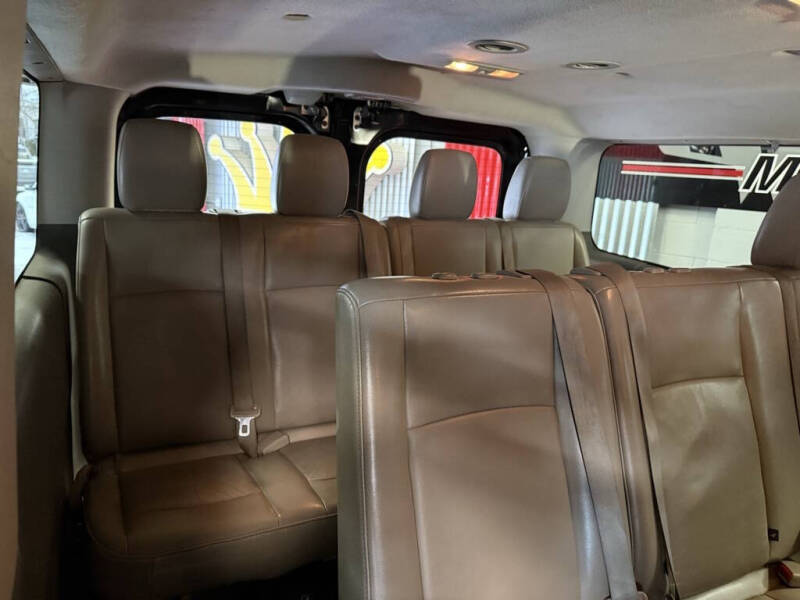 2016 Nissan NV 3500 HD SL