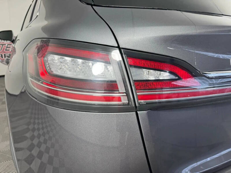 2021 Lincoln Nautilus Reserve