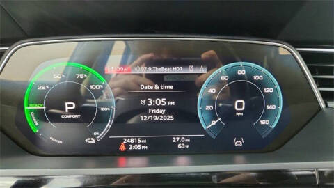 2024 Audi Q8 e-tron quattro Premium