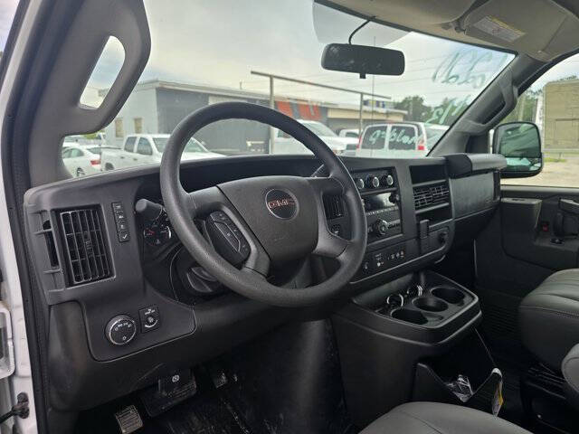 2025 GMC Savana 2500